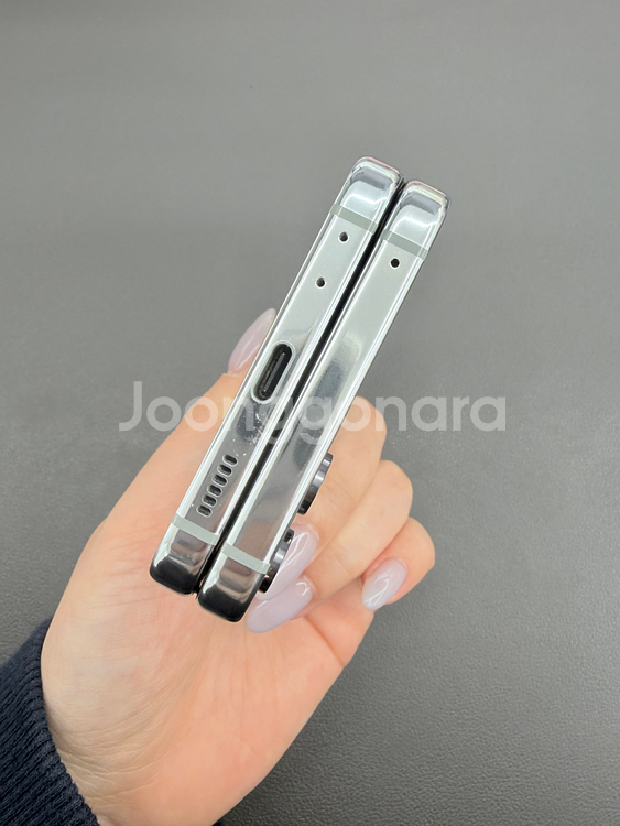 대전중고폰) 갤럭시 Z플립5 민트 256G 판매합니다 386792--3