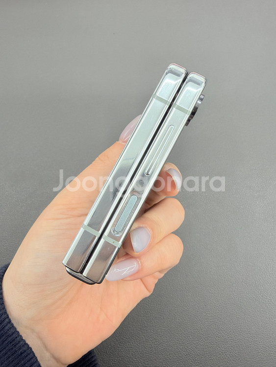 대전중고폰) 갤럭시 Z플립5 민트 256G 판매합니다 386792--4