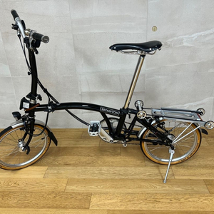 브롬톤 m6r 허브다이나모 2022년식 블랙 판매