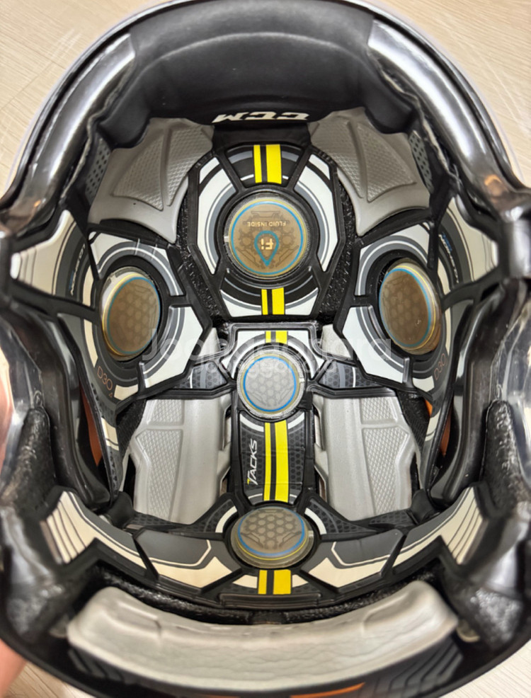 ccm 아이스하키 헬멧 M사이즈--0