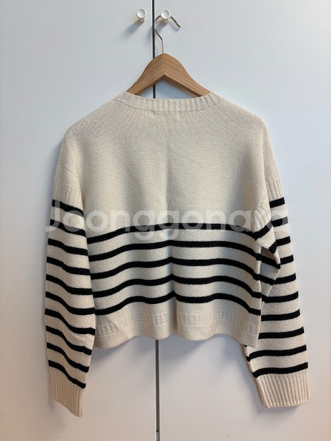 라두나 소프트 스트라이프 니트 (새상품)--4