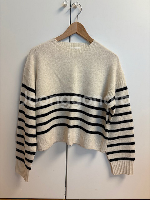 라두나 소프트 스트라이프 니트 (새상품)--7