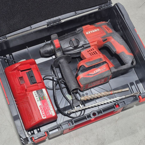 계양 충전 함마드릴 (18V/ 4ah) 중고 팝니다