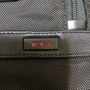 투미 45L 여행가방