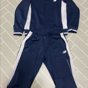 뉴발란스 남아 트레이닝복 세트 145