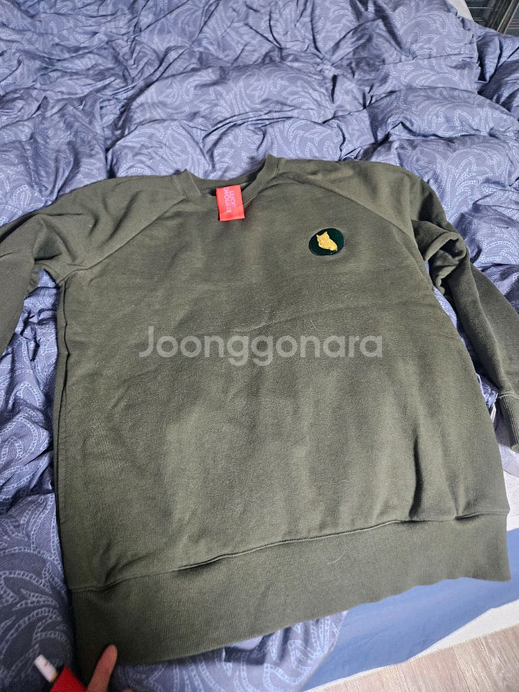 럭키슈에트 주머니있는맨투맨--0