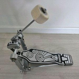 드럼싱글페달 1개 판매합니다.