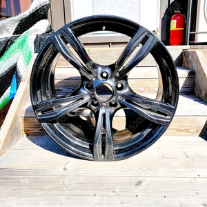 bmw 대만산 19인치 M휠 앞1개 싸게날립니다