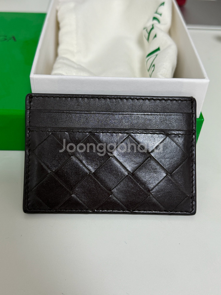 보테가베네타 인트레치아토 카드지갑 다크브라운--1