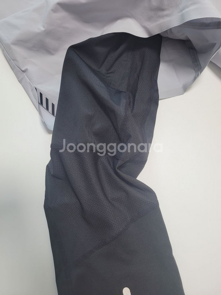 새상품)데상트 남성 반바지 일체형 2in1레깅스 M,L--5