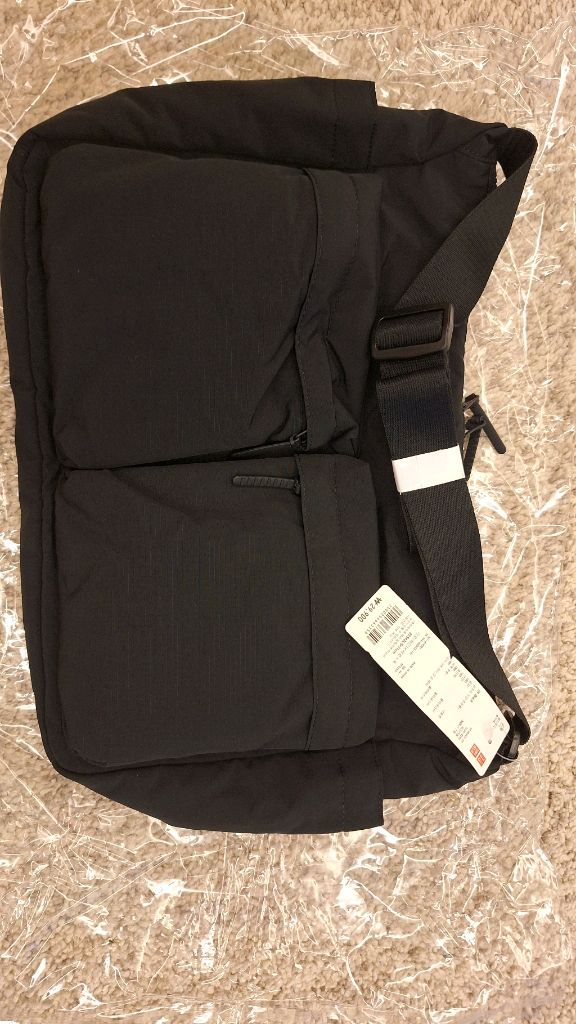 유니클로 멀티 포켓 숄더백--1