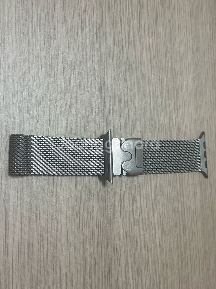 애플워치 울트라 티타늄 네츄럴 밀레니즈루프 M--1