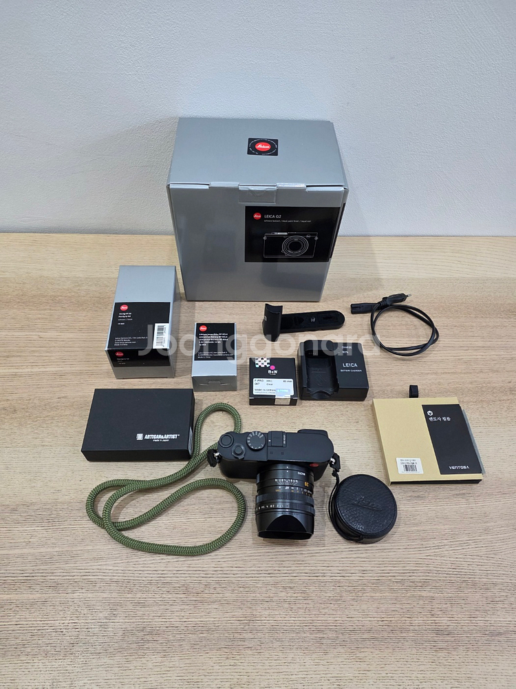 라이카 Q2 + 악세사리 세트 판매합니다.--0