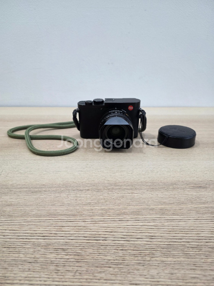 라이카 Q2 + 악세사리 세트 판매합니다.--1