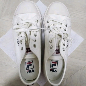 휠라 여성운동화