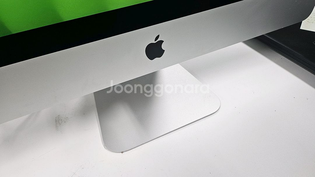 (중고) 애플 iMac 21.5인치 Retina 4K (2019년형 / i3 / RAM 32GB / SSD 512G--1