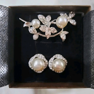 [새상품/청담 예물] 진주 귀걸이와 브러치