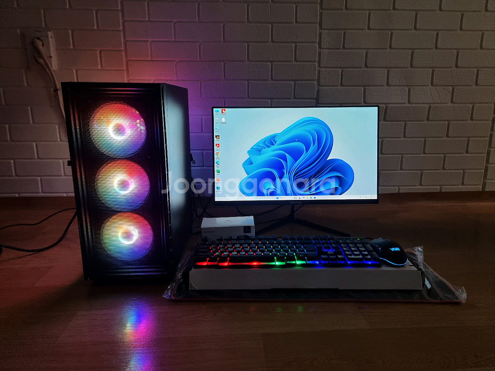 게이밍 컴퓨터 팝니다 풀세트.롤.피파.서든.발로란트.오버워치.피시.포토샵.PC--0