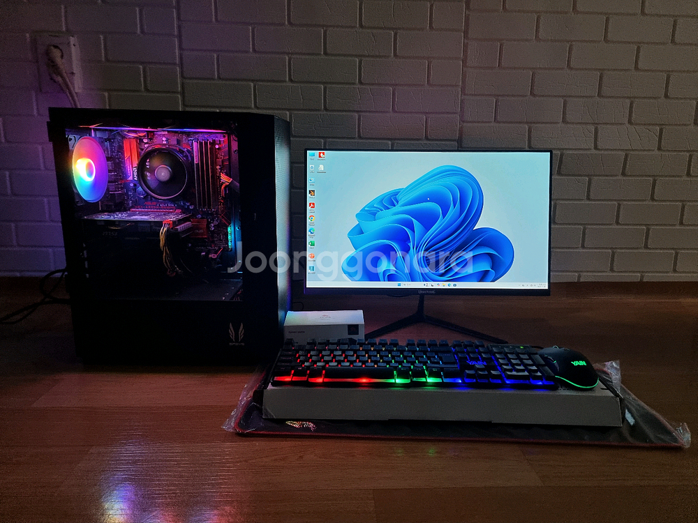 게이밍 컴퓨터 팝니다 풀세트.롤.피파.서든.발로란트.오버워치.피시.포토샵.PC--1