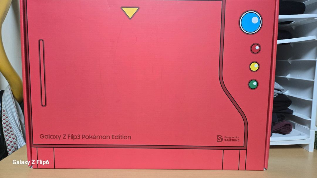 갤럭시 Z Flip3 포켓몬 에디션. 미개봉 새제품 이미지