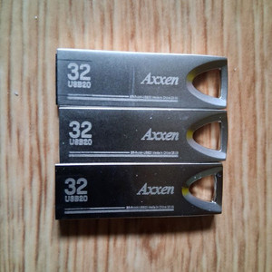 USB트로트&가요6300곡.미스트로&미스트로등등 1405곡.옛날가요1246곡.총3개일괄.좋은 노래 많아요