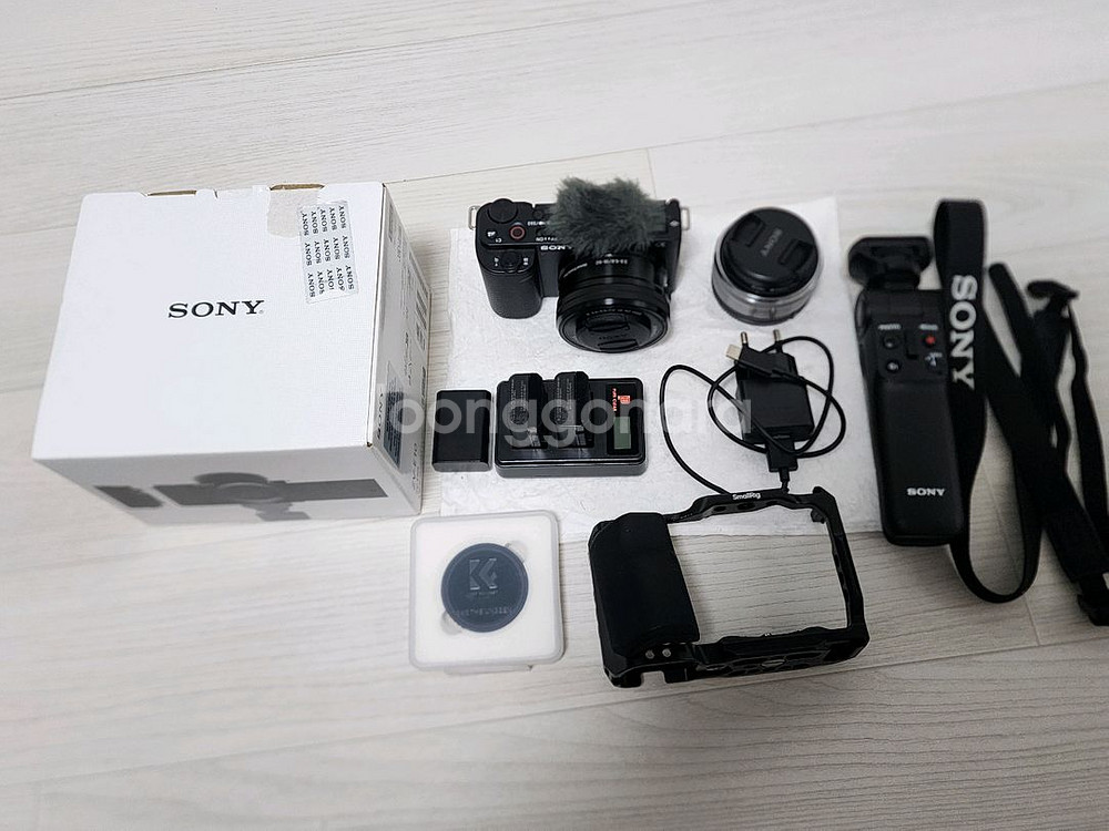 [판매] 소니 ZV-E10L 풀세트 (렌즈·배터리·필터·케이지 포함 / 상태 A++)--0