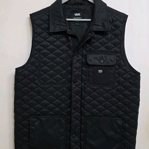 반스. 퀼팅 조끼 블랙. M. (실착용-L-100)