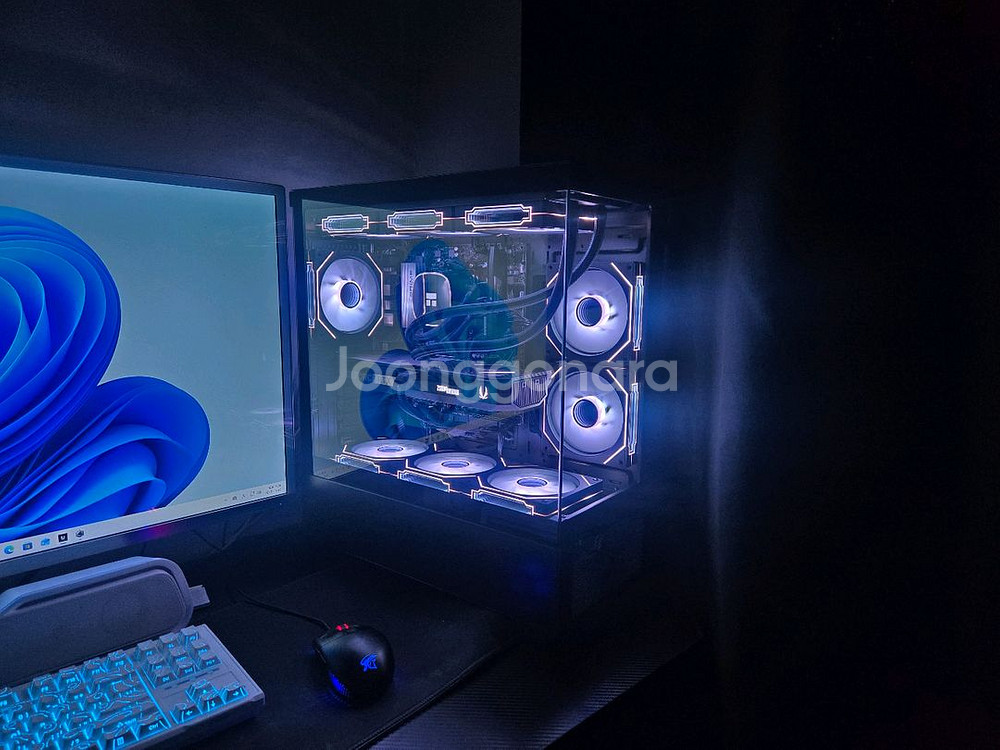 라이젠 7800X3D RTX 5070 게이밍 컴퓨터 PC 본체 RTX5070--1