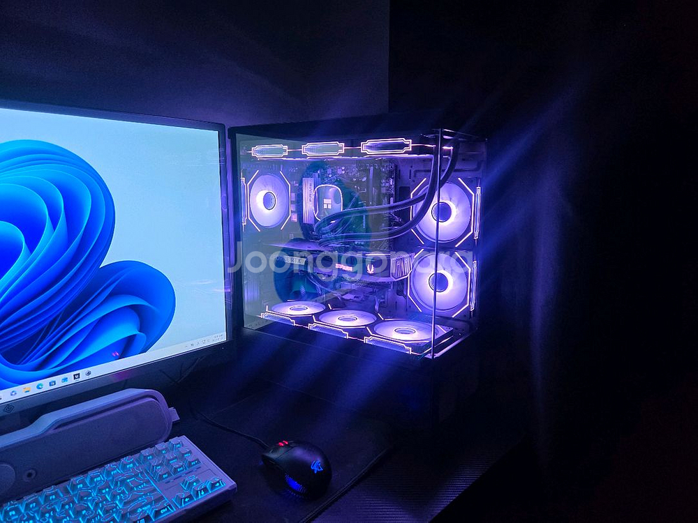 라이젠 7800X3D RTX 5070 게이밍 컴퓨터 PC 본체 RTX5070--5