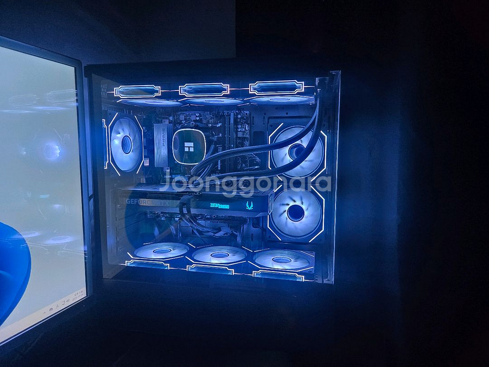 라이젠 7800X3D RTX 5070 게이밍 컴퓨터 PC 본체 RTX5070--4