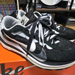 나이키 사카이 베이퍼와플 블랙 280 A급!