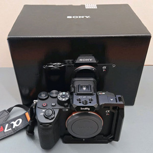 소니 A7R5 최상품 팝니다.