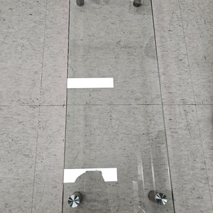 유리 모니터 받침대 두껍고 튼튼해요