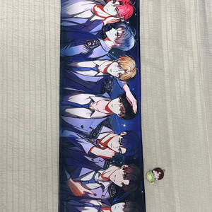 급처 데뷔 못하면 죽는 병에 걸림 데못죽 이디야 슬로건 이세진 마그넷 피규어