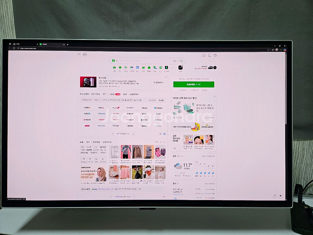 삼성4k OLED27인치 모니터--0