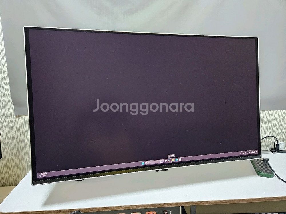 삼성4k OLED27인치 모니터--3