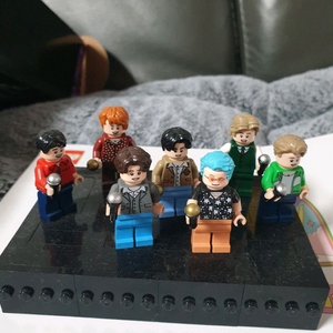BTS 레고 이미지