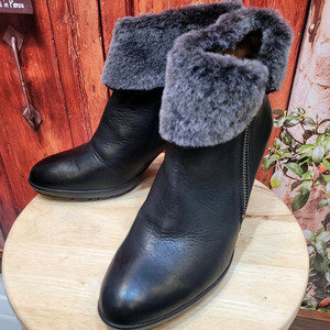 원더스 양털배색 앵클부츠