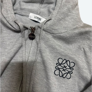 로에베 여성 후드 집업 니트 세트