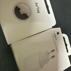 애플 에어태그, 충전기 어댑터 미개봉