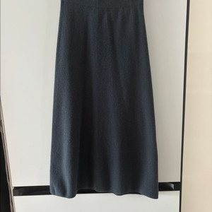 리틀블랙 플로티 니트스커트 새상품