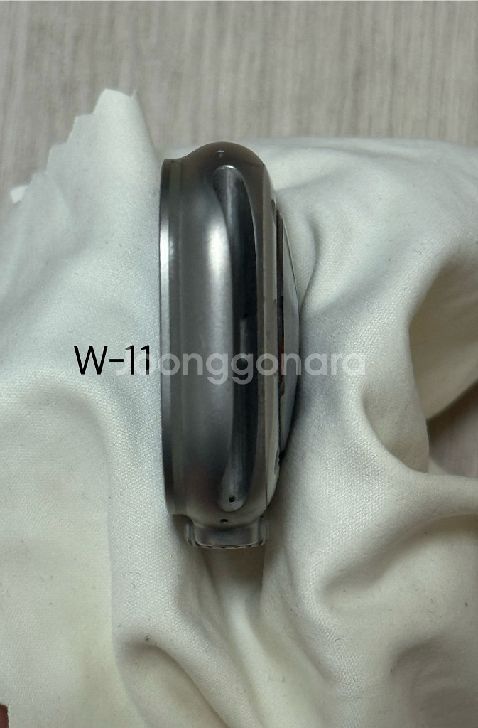 애플워치 울트라2 네츄럴 티타늄 단품 W-11--5