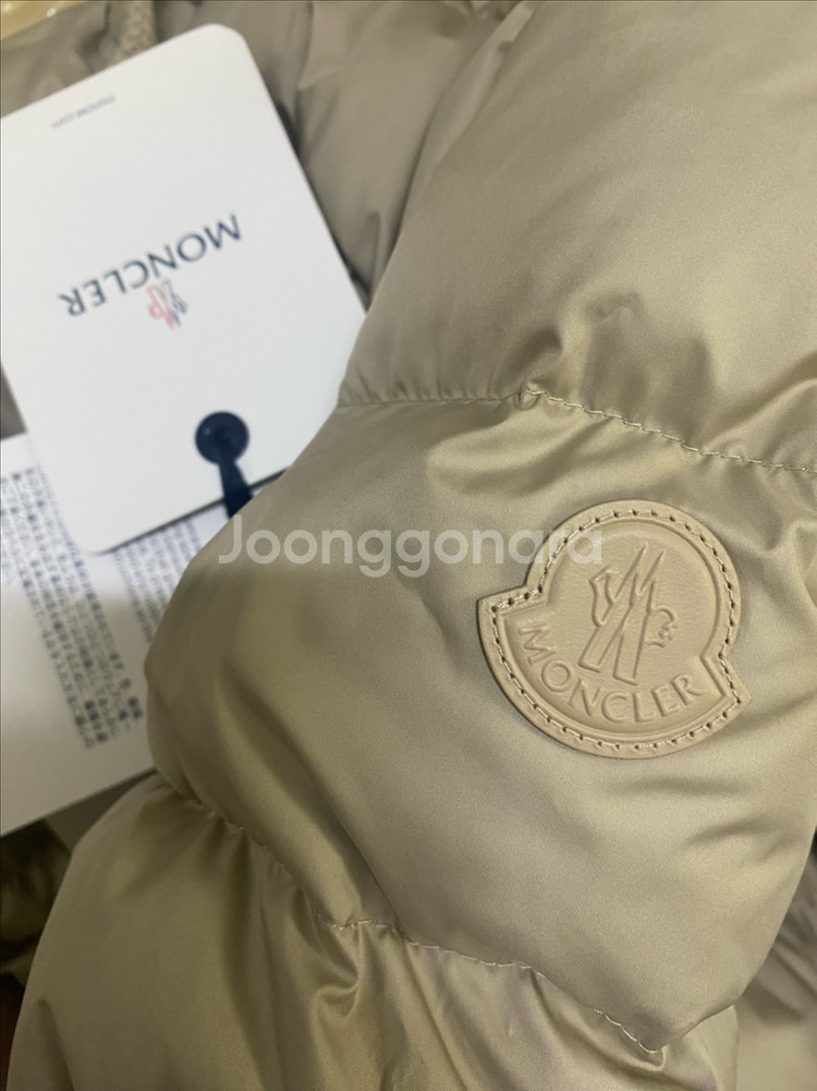 25F/W몽클레어 여성 모베진 숏다운 패딩점퍼--0