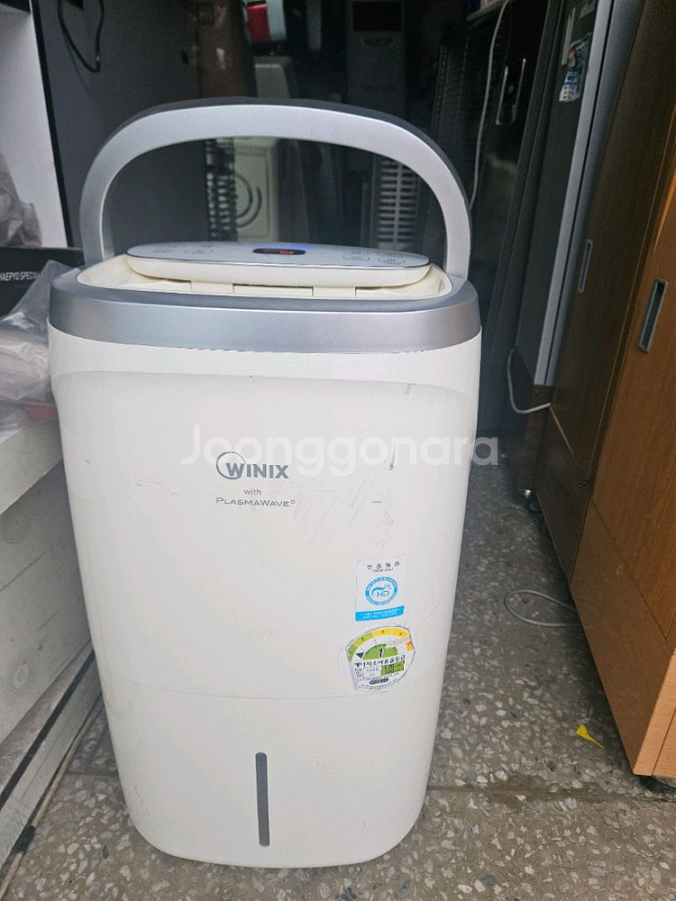 위닉스 제습기16리터 1등급재품 결로방지예방 물잘빨립니다 빨래잘말립니다--0