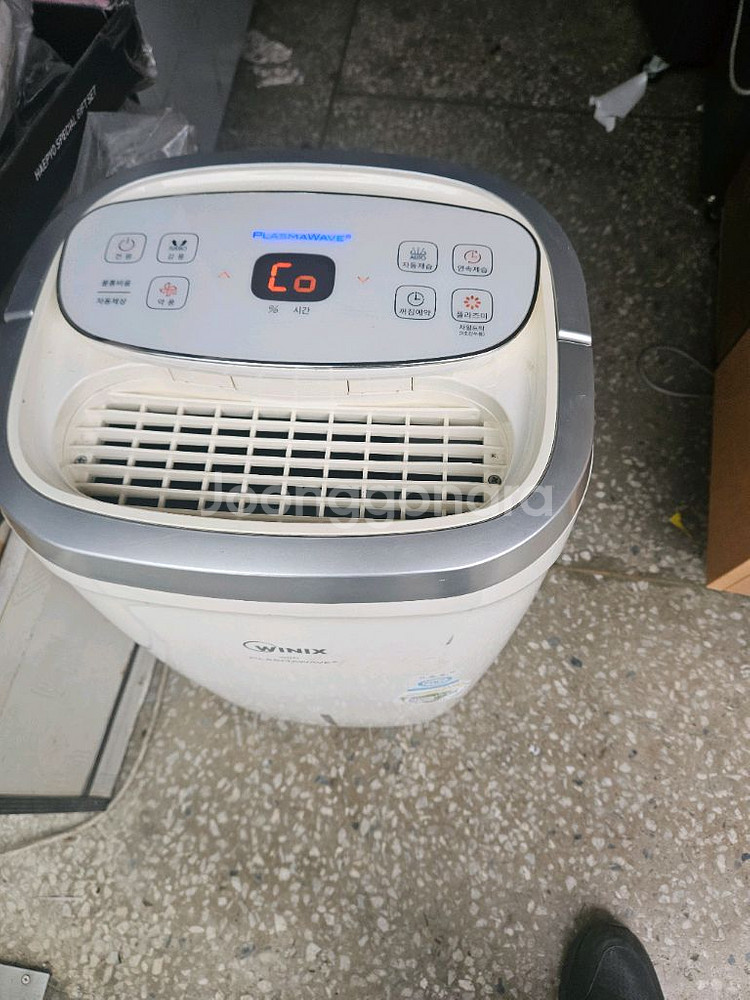 위닉스 제습기16리터 1등급재품 결로방지예방 물잘빨립니다 빨래잘말립니다--4