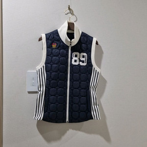 파리게이츠 퀄팅 조끼