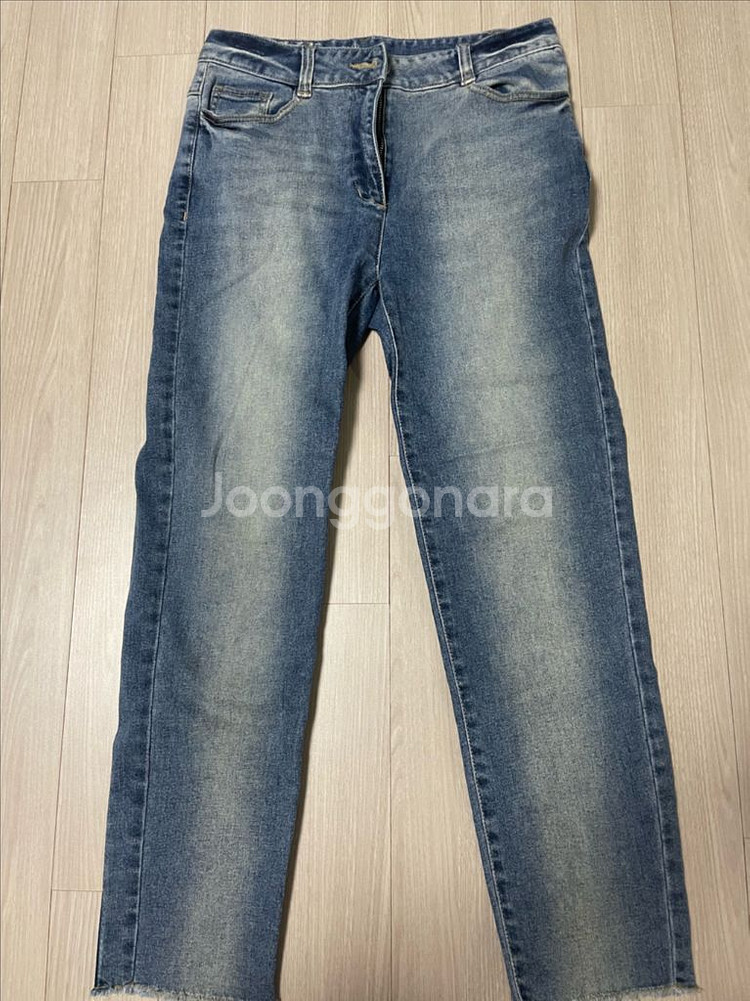 구호 블라우스 3개, 구호 청바지 1개--3