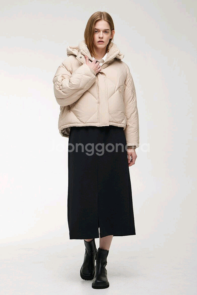 (새옷) VOICE OF VOICES 구스 숏패딩--1