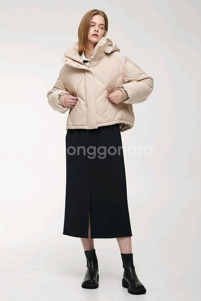 (새옷) VOICE OF VOICES 구스 숏패딩--3