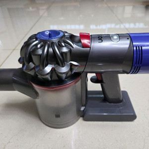 다이슨 V7 무선청소기 본체